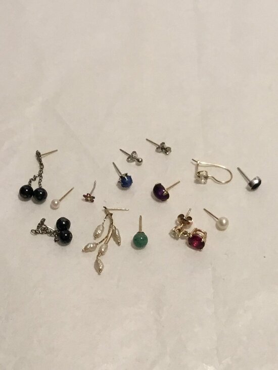 14K gold single earrings Jewelry - Lot of 14 lovely 14k gold earrings - mostly single stud earrings